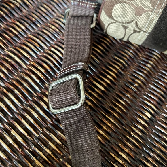 Vintage Coach Cross Body Bag - Picture 4 of 5